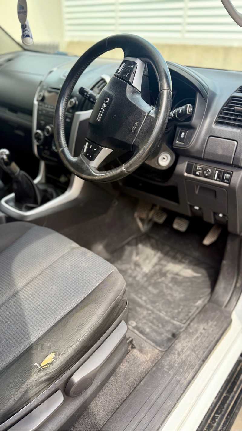 2015 Isuzu D-MAX 2,5L 2015 Cyprus