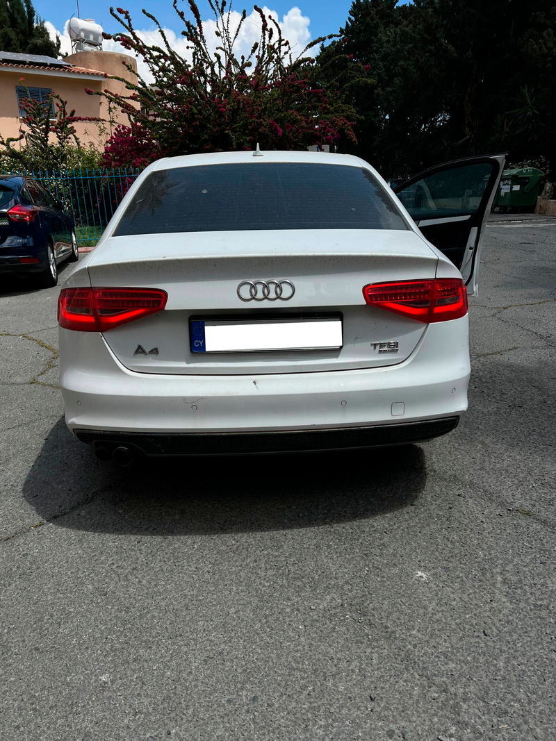 2013 Audi A4 2,0L 2013 Cyprus