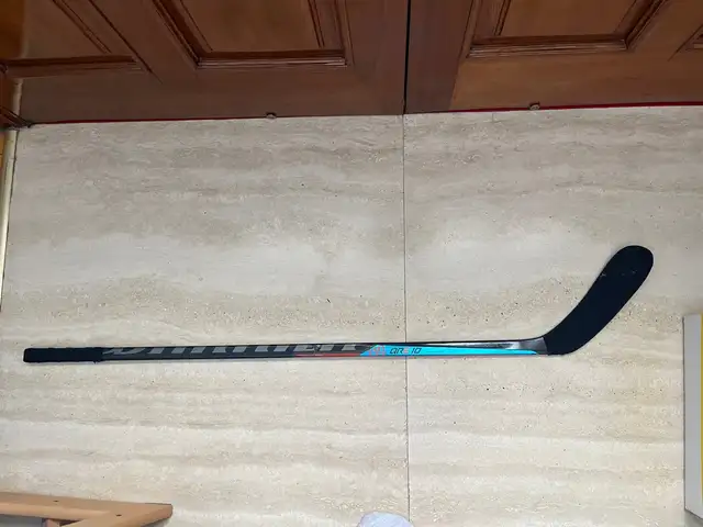 Hockey stick qr 10, Nicosia — Aglantzia
