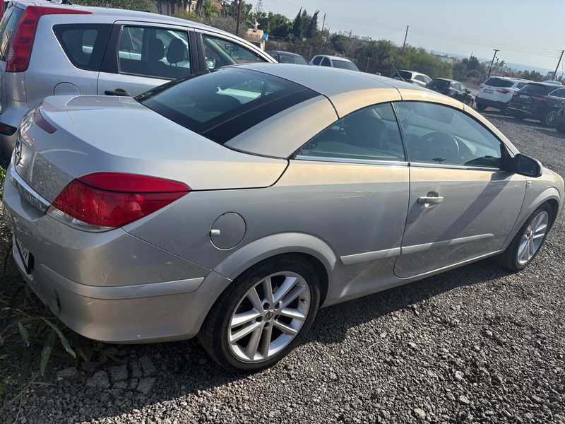 2007 Opel, Vauxhall Astra 1,6L 2007 Cyprus