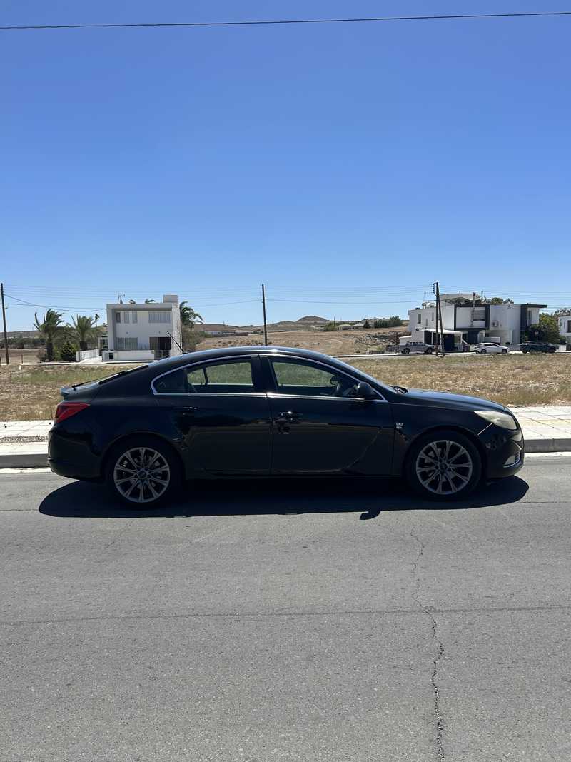 2010 Opel, Vauxhall Insignia 2,0L 2010 Cyprus