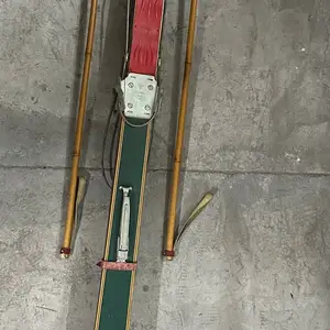 Vintage snow ski, Επαρχία Λευκωσίας — Στρόβολος - Απ. Βαρνάβας και Αγ.Μακαρ.