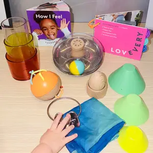 Toys lovevery the explorer play kit, 9 months, Limassol — Germasogeia