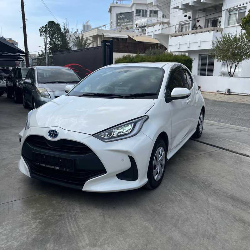 2022 Toyota Yaris 1,5L 2022 Cyprus