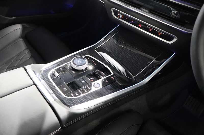 2025 BMW X7 3,0L 2025 Cyprus