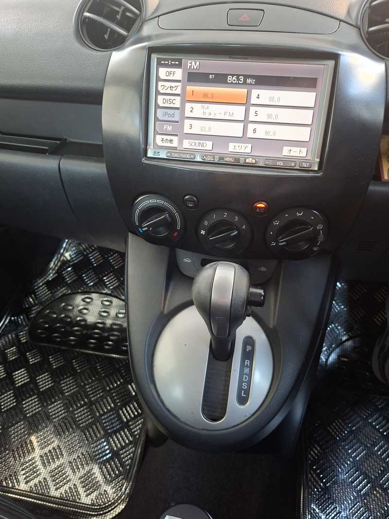 2010 Mazda Demio 5,4L 2010 Cyprus