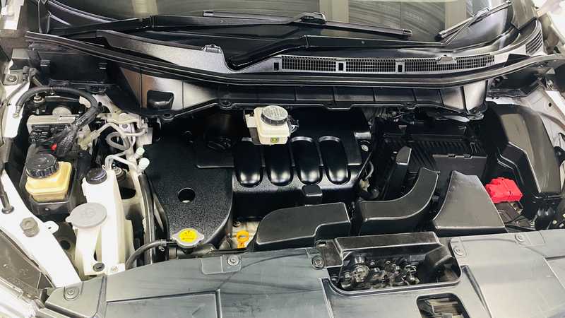 2015 Nissan Elgrand 2,5L 2015 Cyprus