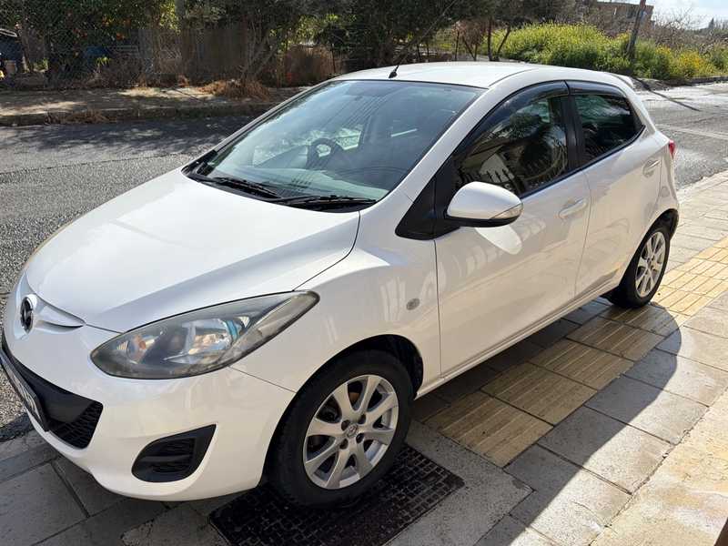 2013 Mazda Demio 1,3L 2013 Cyprus