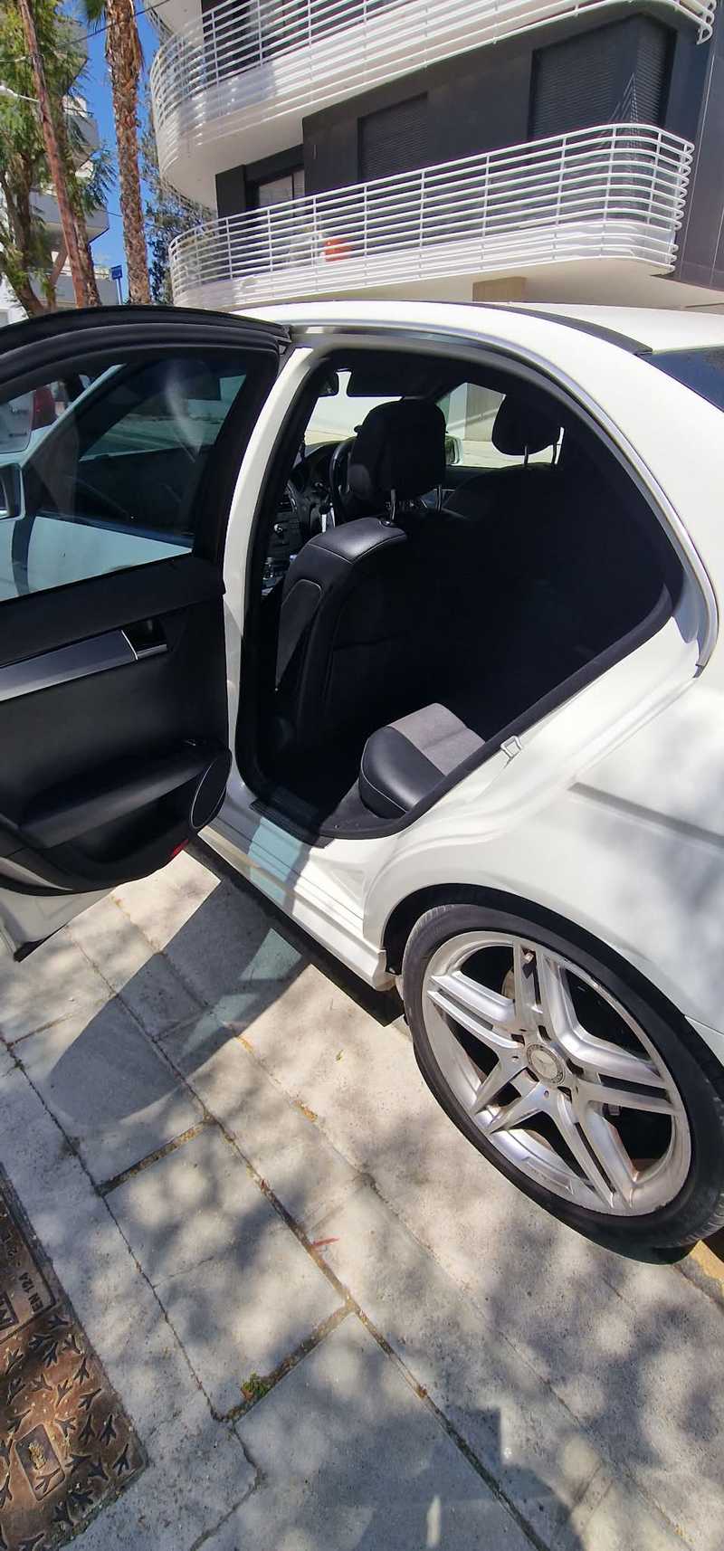 2010 Mercedes-Benz C-Class 2,1L 2010 Cyprus