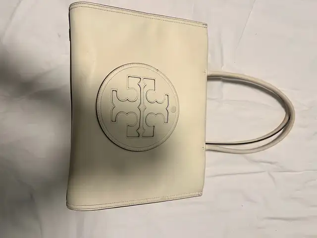 Original tory burch, Limassol — Limassol - Zakaki