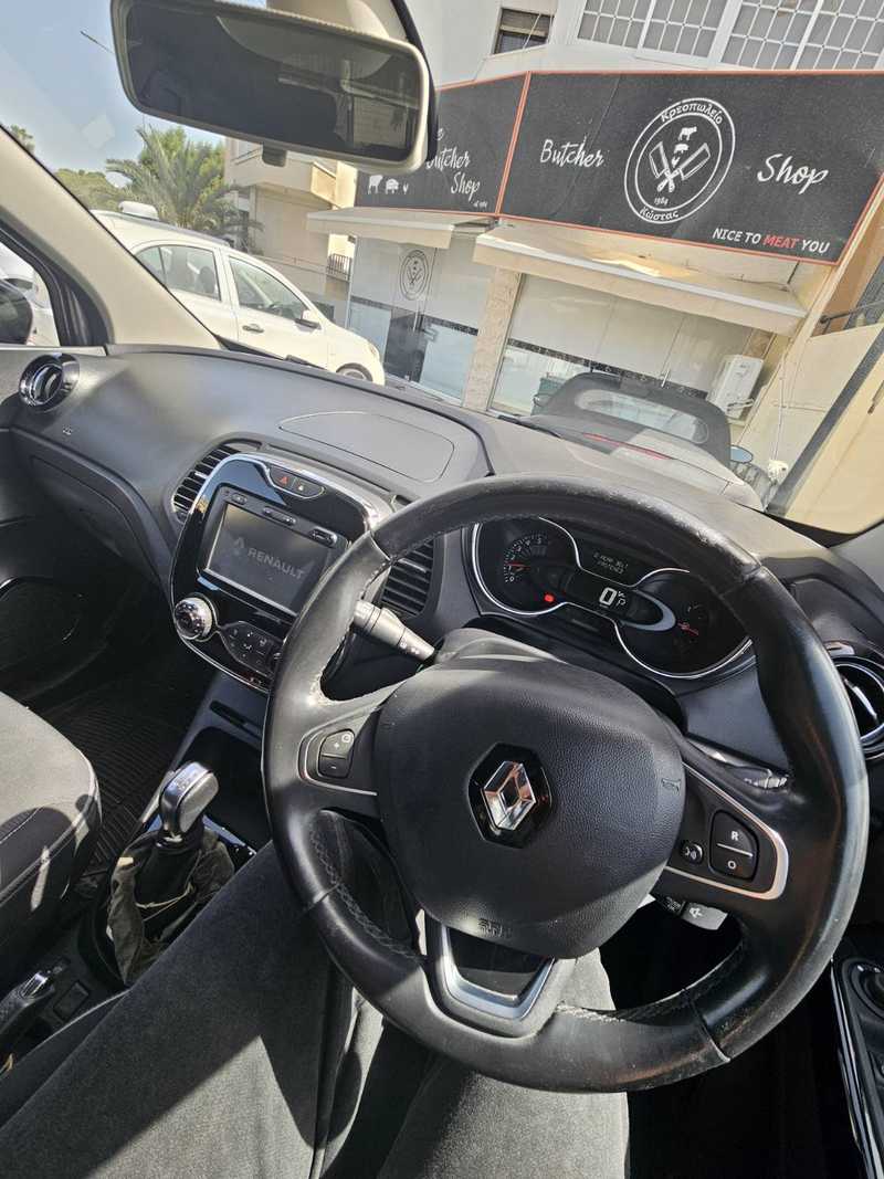 2017 Renault Captur 1,2L 2017 Cyprus
