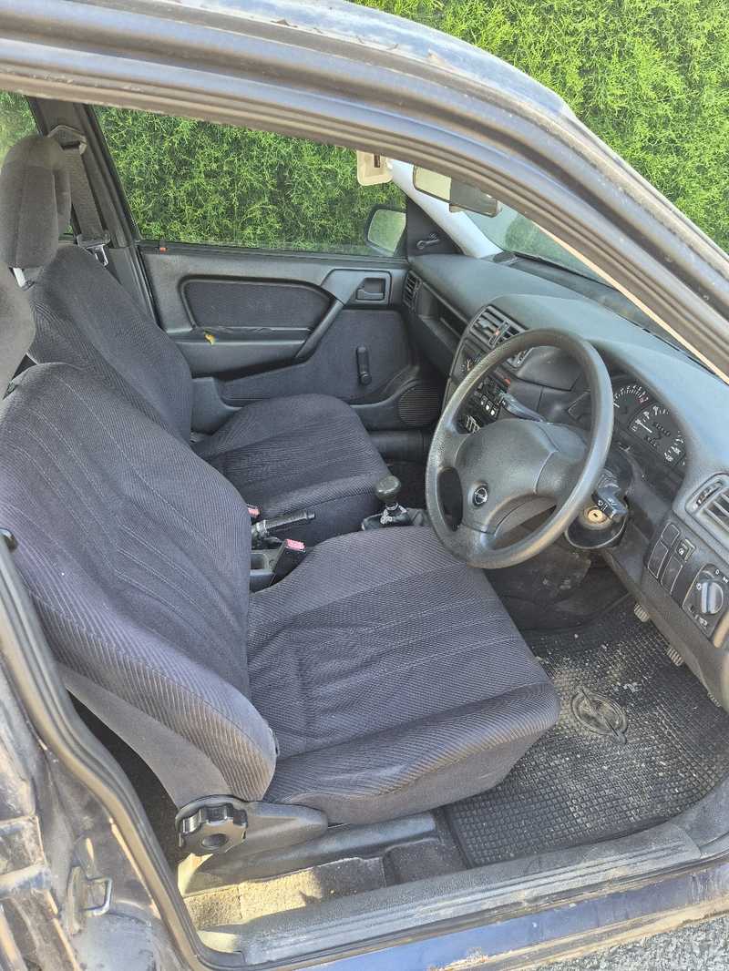 1991 Opel, Vauxhall Vectra 2,0L 1991 Cyprus