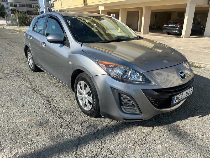 Mazda Axela 1,5L 2011