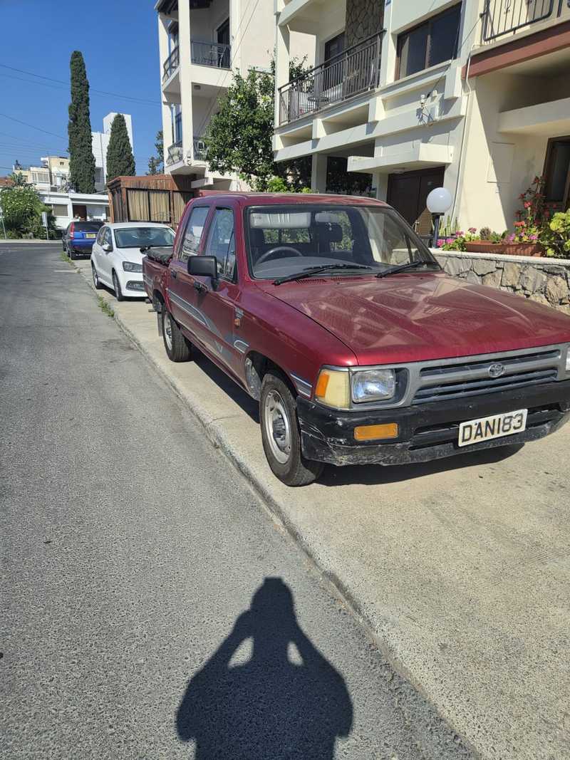 1994 Toyota Hilux 2,8L 1994 Cyprus