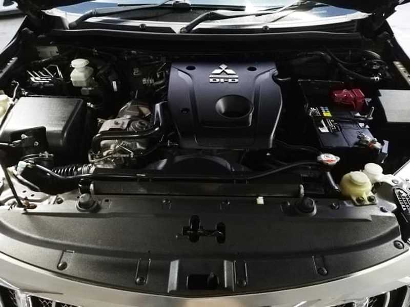 2015 Mitsubishi L200 2,4L 2015 Cyprus