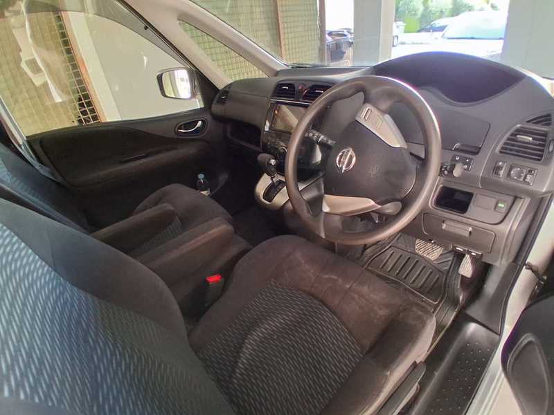 2014 Nissan Serena 2,0L 2014 Cyprus