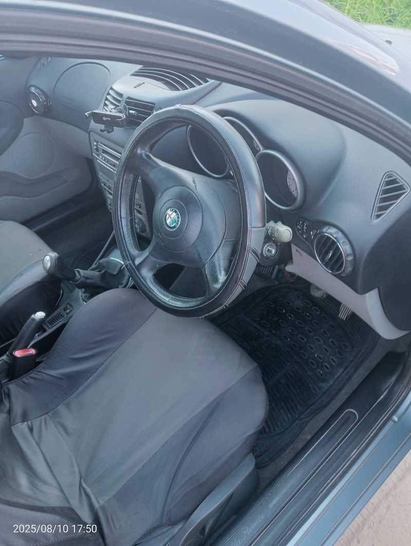2004 Alfa Romeo 147 1,6L 2004 Cyprus