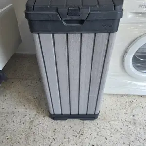 2 garbage bins , 70L, Limassol — Kato Polemidia