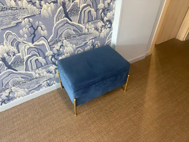 Two arm chair with one stool in excellent condition, Επαρχία Λεμεσού — Λεμεσός - Αγία Ζώνη