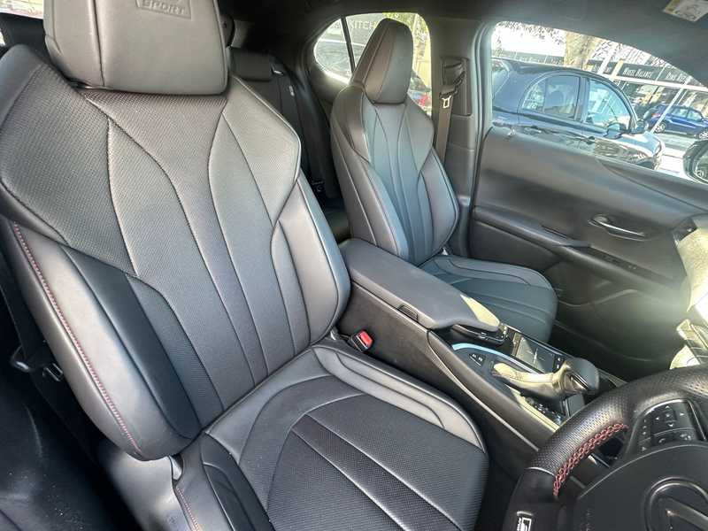 2022 Lexus UX 2,0L 2022 Cyprus