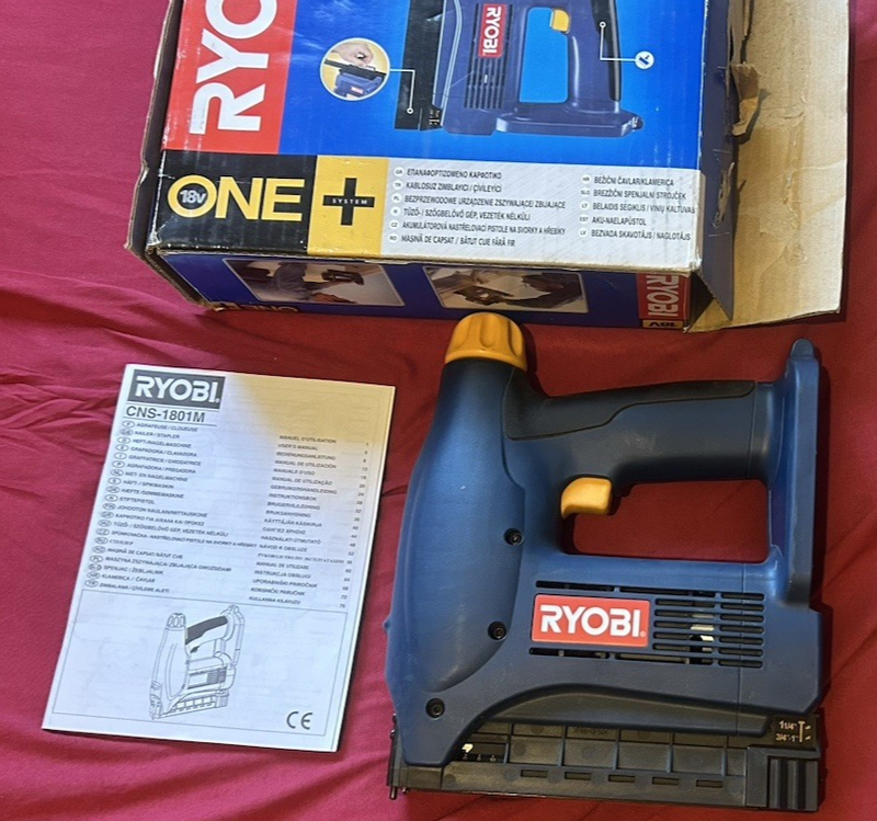Ryobi cns-1801 18v one+ cordless stapler nailer no battery no