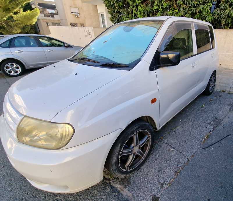 2001 Mitsubishi Dingo 1,3L 2001 Cyprus