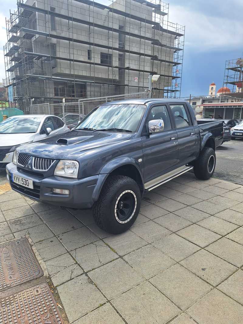 Mitsubishi L200 2,5L 2006