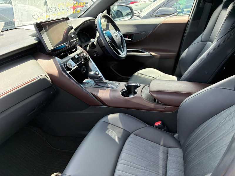 2023 Toyota Harrier 2,5L 2023 Cyprus