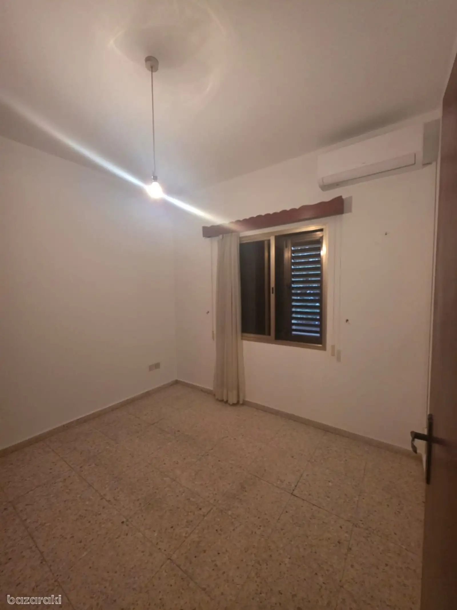 House, 3 bedrooms — 8