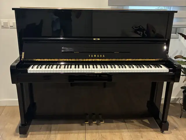 Yamaha u1m renewed upright piano, Επαρχία Λευκωσίας — Λευκωσία - Αγ Κωνστ και Ελένης