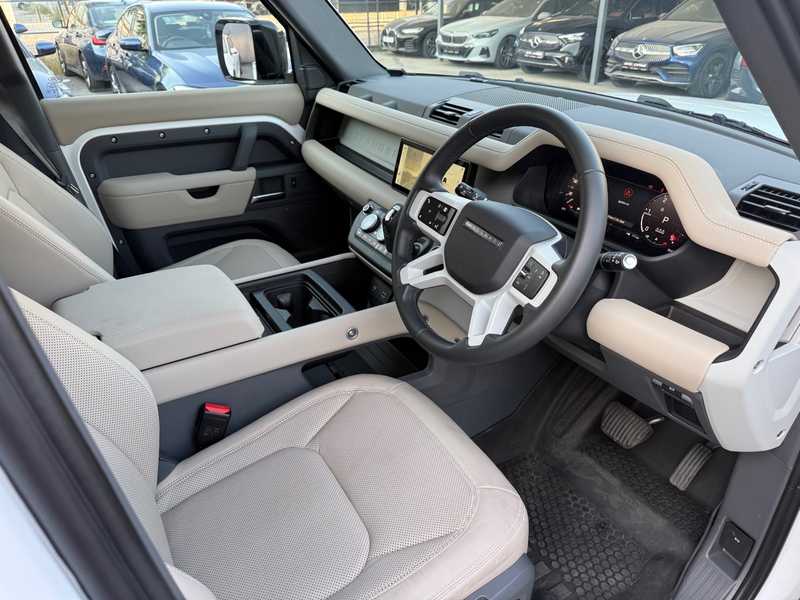 2023 Land Rover Defender 3,0L 2023 Cyprus