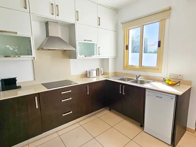 Villa with private pool near marlita beach, Famagusta — Paralimni - 10
