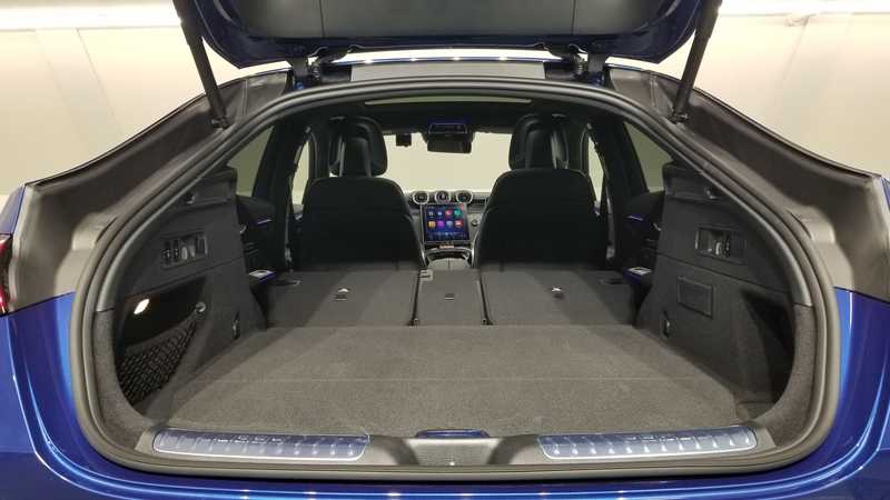 2025 Mercedes-Benz GLC-Class 2,0L 2025 Cyprus