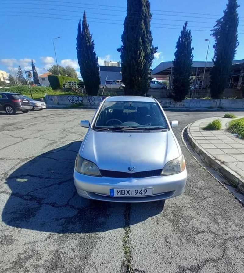 2001 Toyota Platz 1,4L 2001 Cyprus