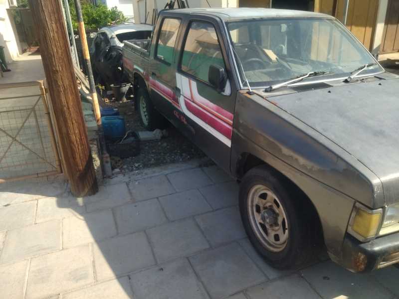 1995 Nissan D21 2,7L 1995 Cyprus