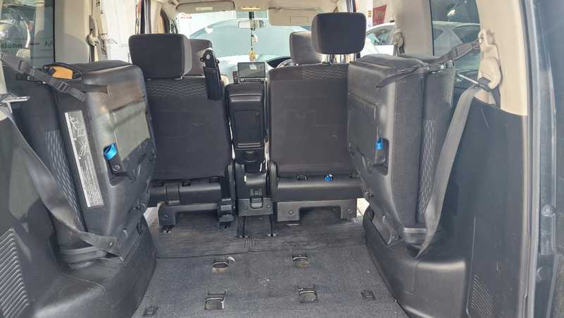 2012 Nissan Serena 2,0L 2012 Cyprus