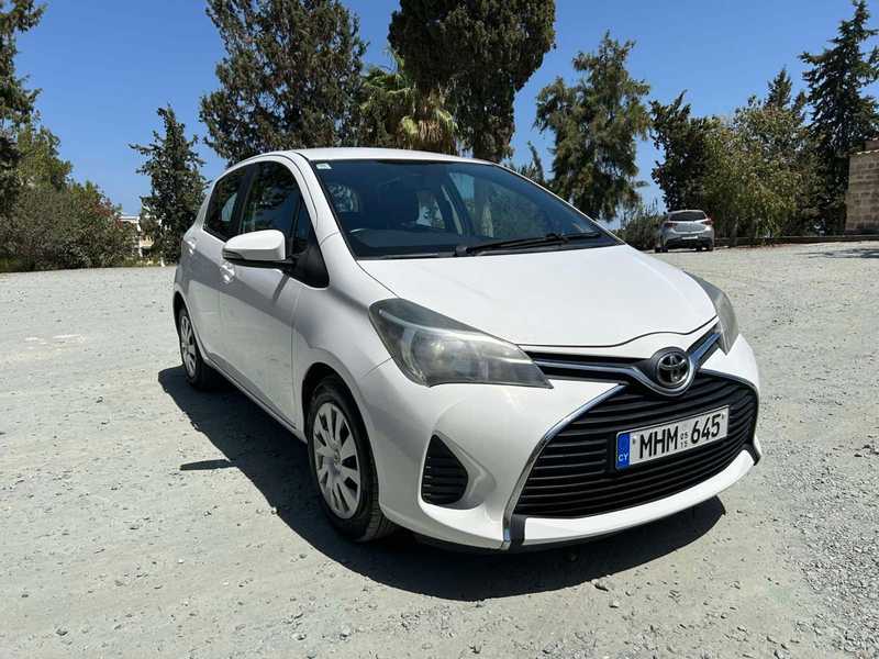 2015 Toyota Yaris 1,3L 2015 Cyprus