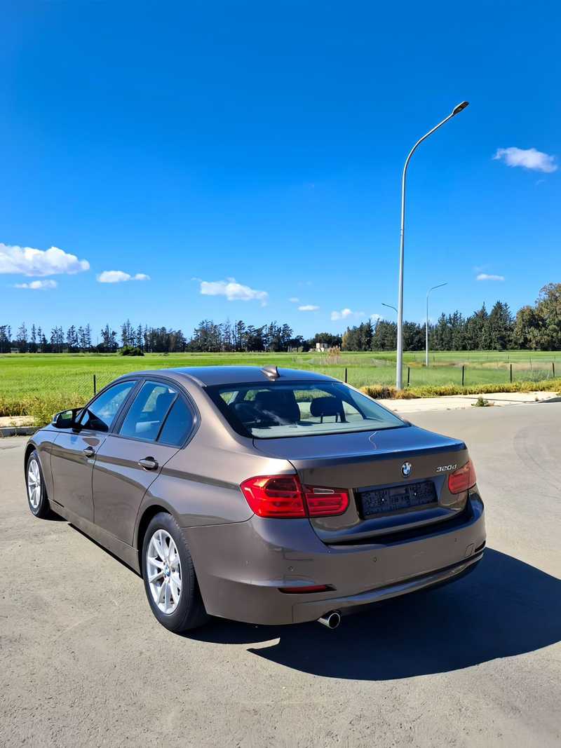 2013 BMW 3-Series 2,0L 2013 Cyprus
