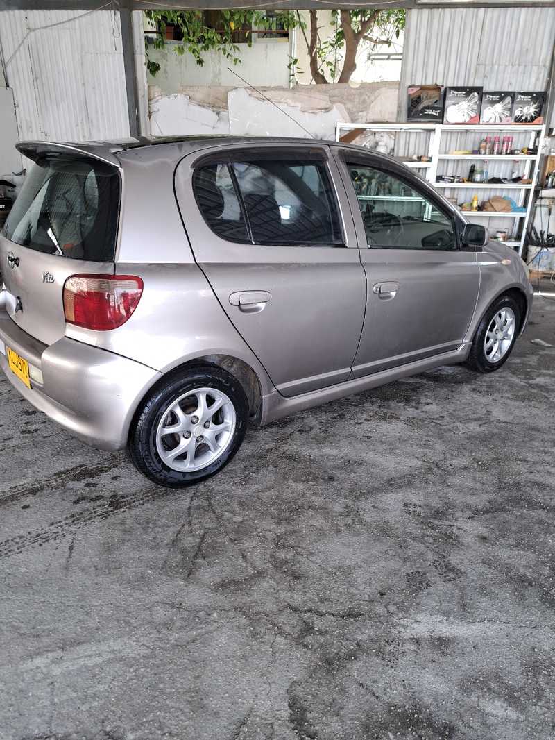 Toyota Ist 1,3L 2002