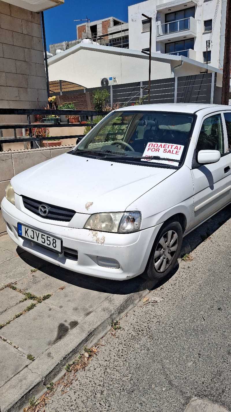 2000 Mazda Demio 1,3L 2000 Cyprus