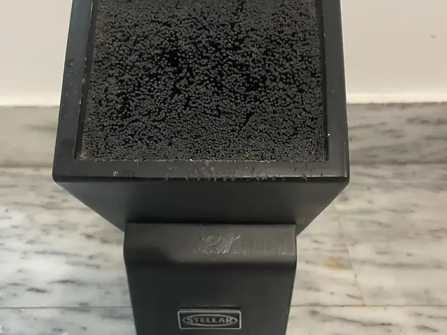 Knife holder, Επαρχία Λευκωσίας — 'Έγκωμη