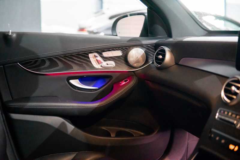 2021 Mercedes-Benz GLC-Class 2,0L 2021 Cyprus