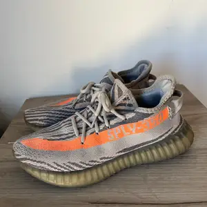 Adidas yeezy 350, Limassol — Limassol - Kapsalos