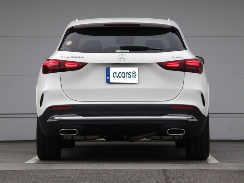 2025 Mercedes-Benz GLA-Class 2,0L 2025 Cyprus