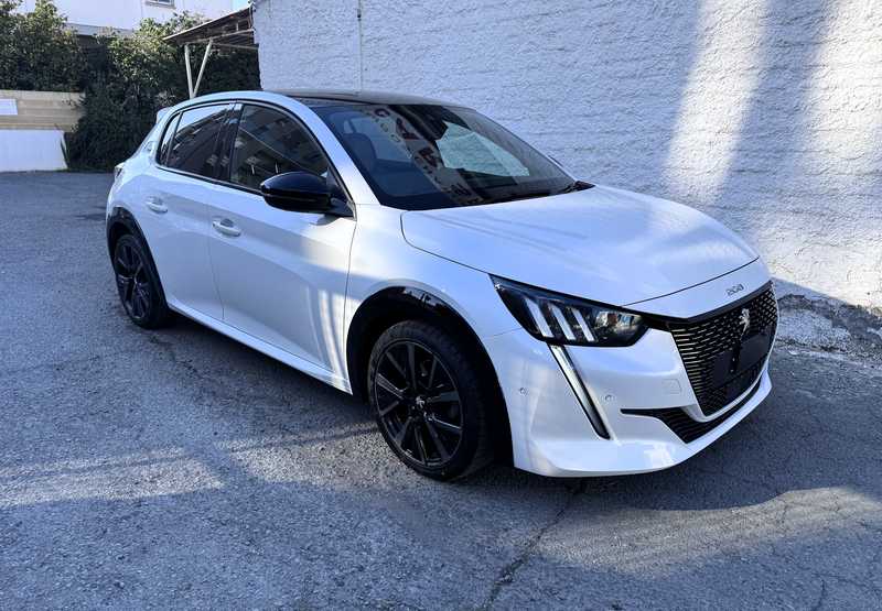 Peugeot 208 1,2L 2021
