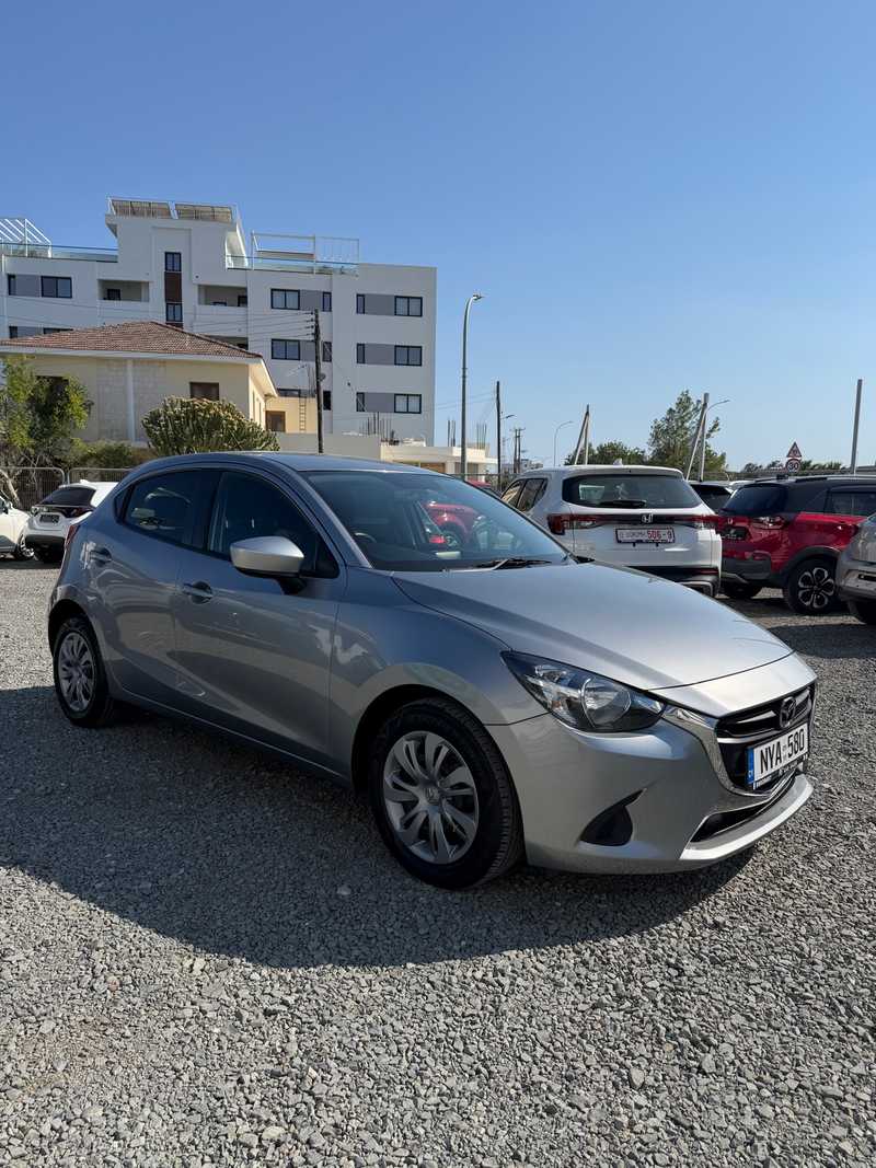 Mazda Demio 1,3L 2015