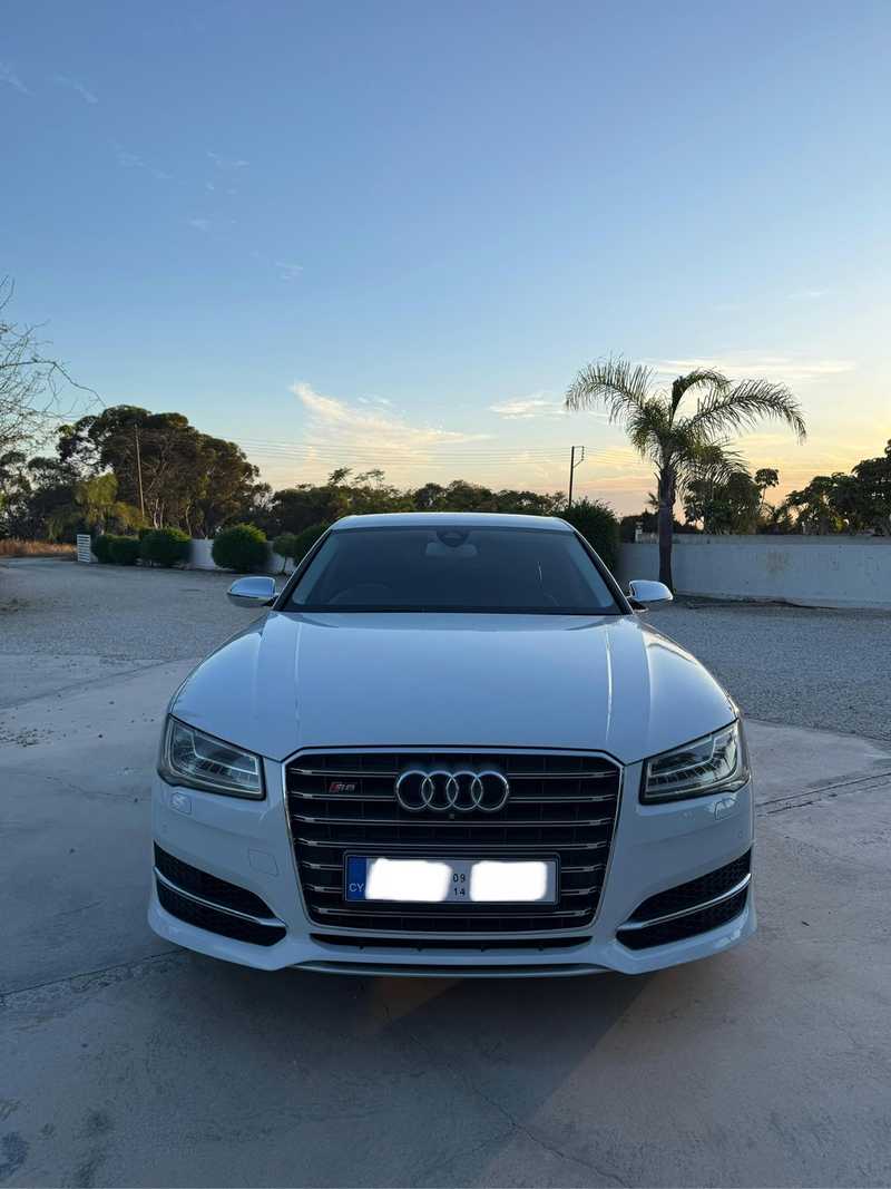 2014 Audi S8 4,0L 2014 Cyprus