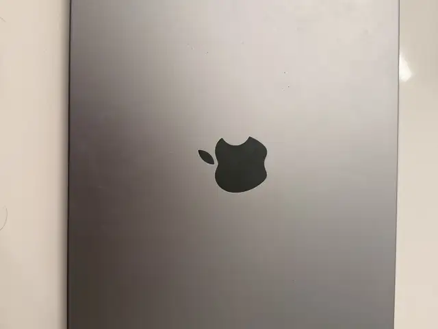 Macbook pro 14 inch m1 32 gb ram 512 ssd, Limassol — Limassol Marina