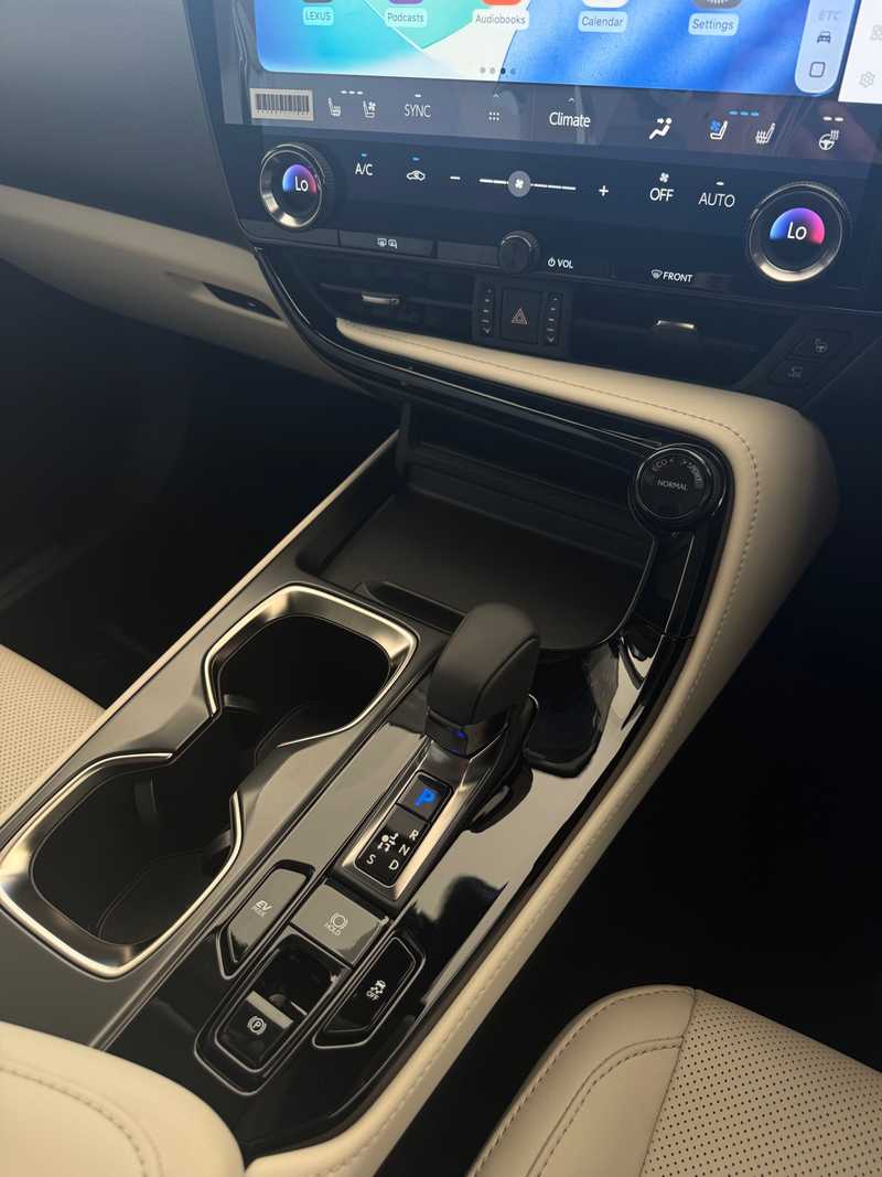 2025 Lexus NX 2,5L 2025 Cyprus