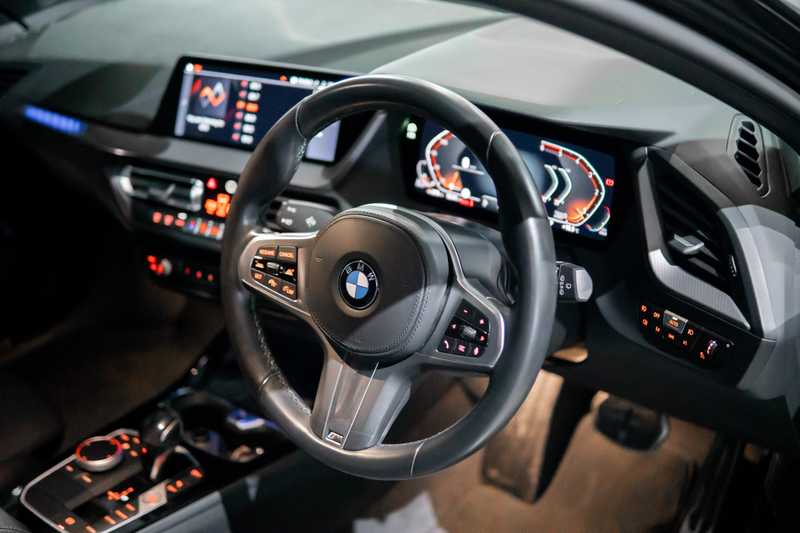 2021 BMW 1-Series 2,0L 2021 Cyprus